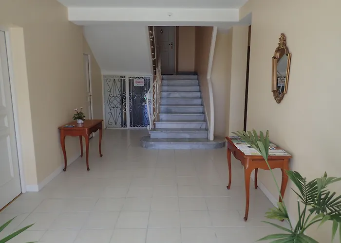 Le Beau Site アパート