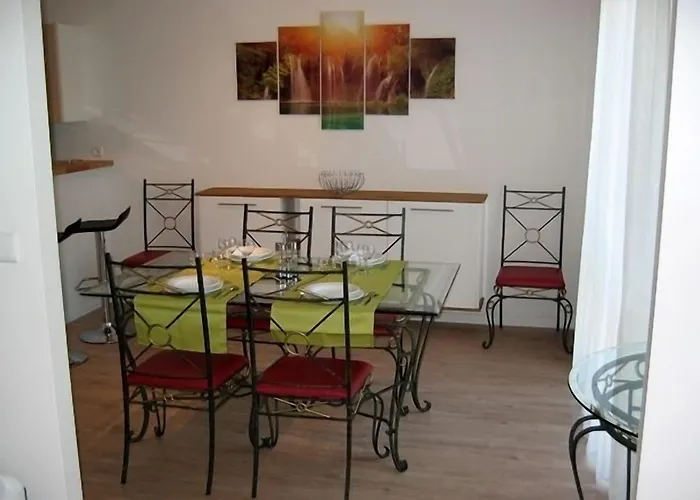 Le Beau Site アパート *