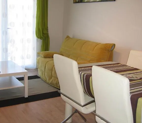 Le Beau Site アパート Capvern