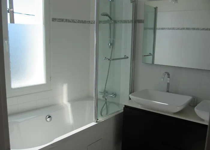 Le Beau Site アパート *