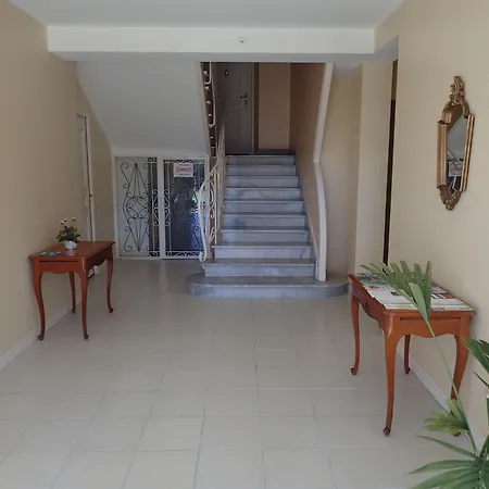 Le Beau Site Apartment