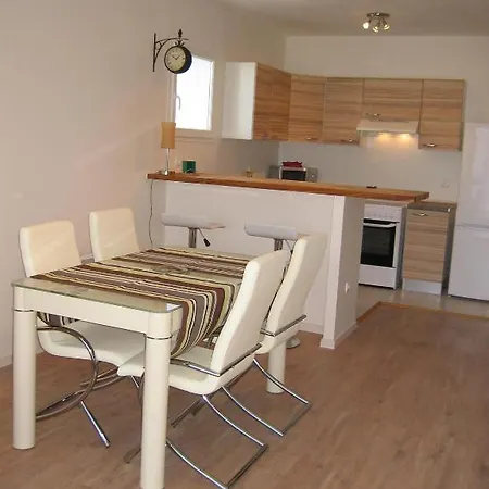 Le Beau Site Apartment